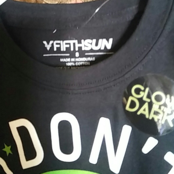 NWT FIFTHSUN boys I DONT BELIEVE IN HUMANS T-SHIRT - Picture 3 of 3